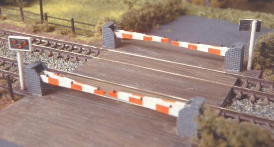 235 - Level Crossing with Barriers