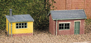 2 Lineside Huts (1 brick, 1 wood)