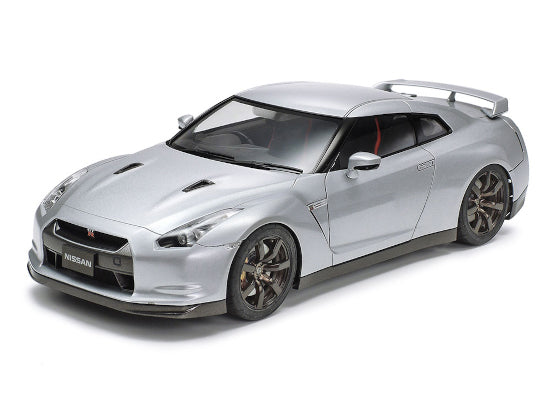 24300 Nissan GT-R  1/24