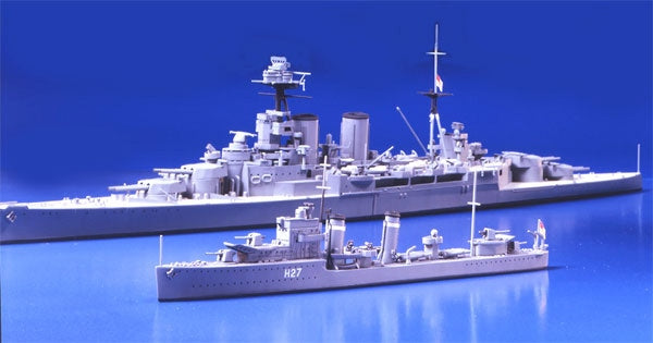 31806 - Tamiya - Hood & E Class Destroyer