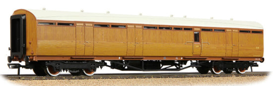 34-360 SPECIAL OFFER LNER Thompson Full Brake LNER Teak