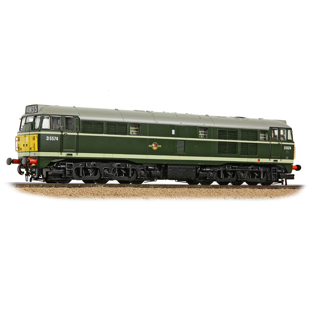 35-802 - Bachmann - Class 30 D5574 BR Green (Small Yellow Panels)
