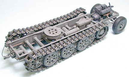 35239 - Tamiya - German 18 Ton Half-Track Famo