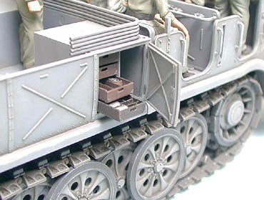 35239 - Tamiya - German 18 Ton Half-Track Famo