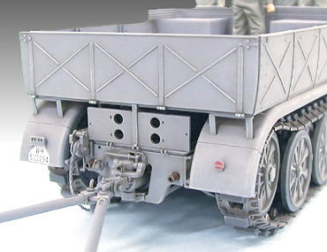 35239 - Tamiya - German 18 Ton Half-Track Famo
