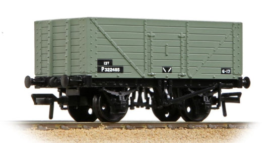 37-158D 8 Plank Fixed End Wagon BR Grey (Early)