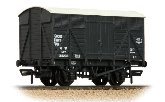 37-751F GWR 12T Fruit Van GWR Grey SPECIAL OFFER