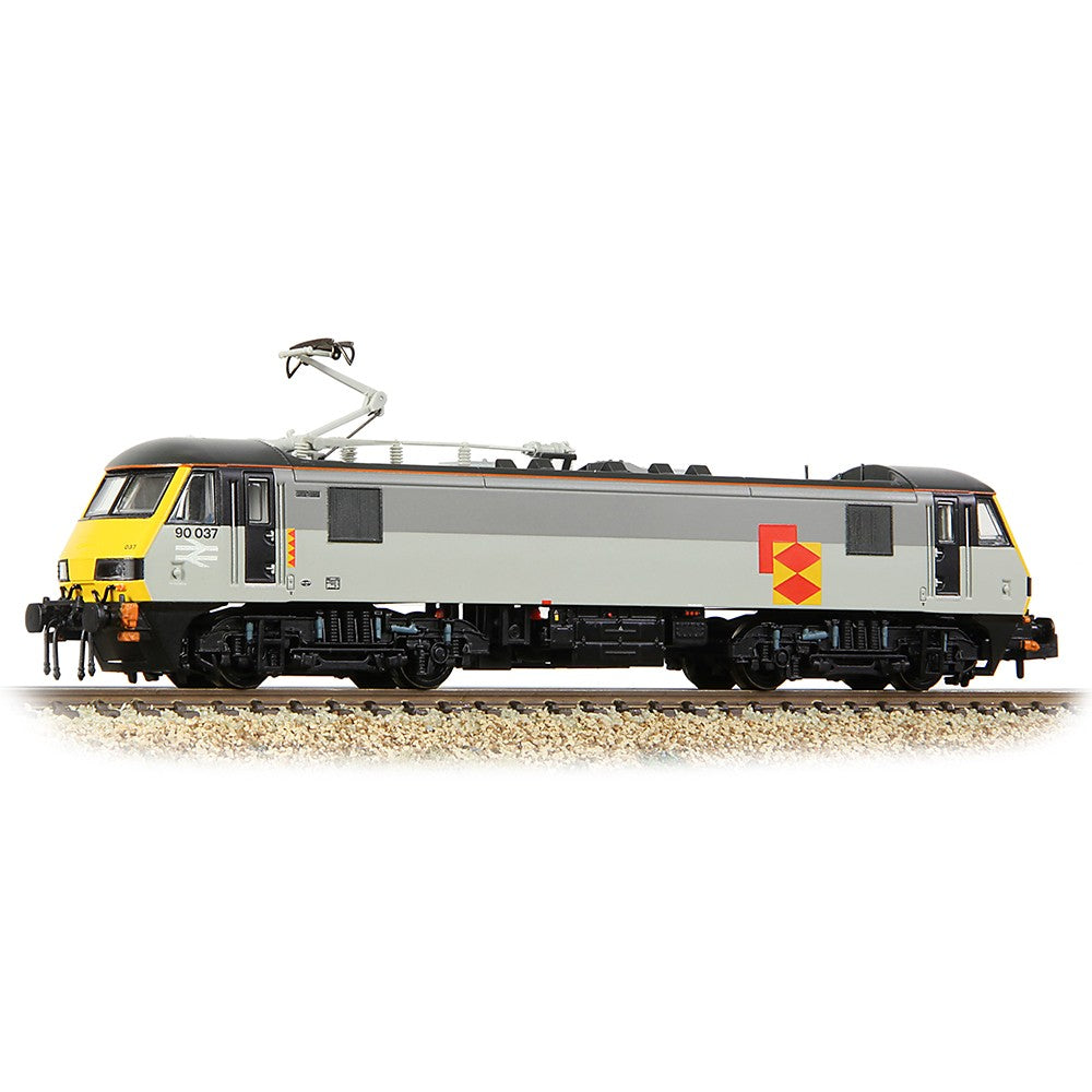 Class 90/0 - 90037 BR Railfreight