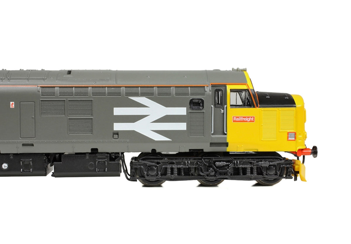 372-110 - Graham Farish - N - Class 37/7 37894 BR Railfreight Grey