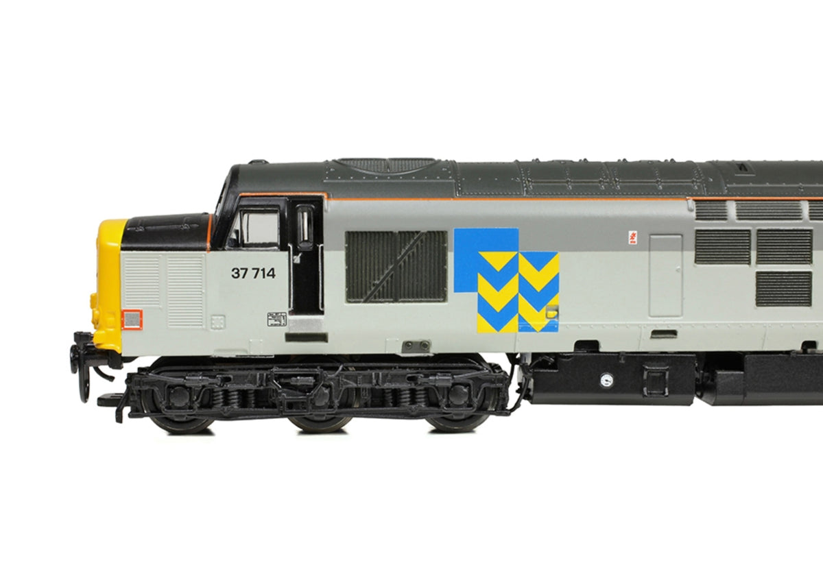 372-111 - Graham Farish - N - Class 37/7 37714 BR Railfreight Metals Sector