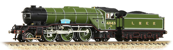 372-611 LNER V2 4843 'Kings Own Yorkshire Light Infantry' LNER Lined Green SPECIAL OFFER