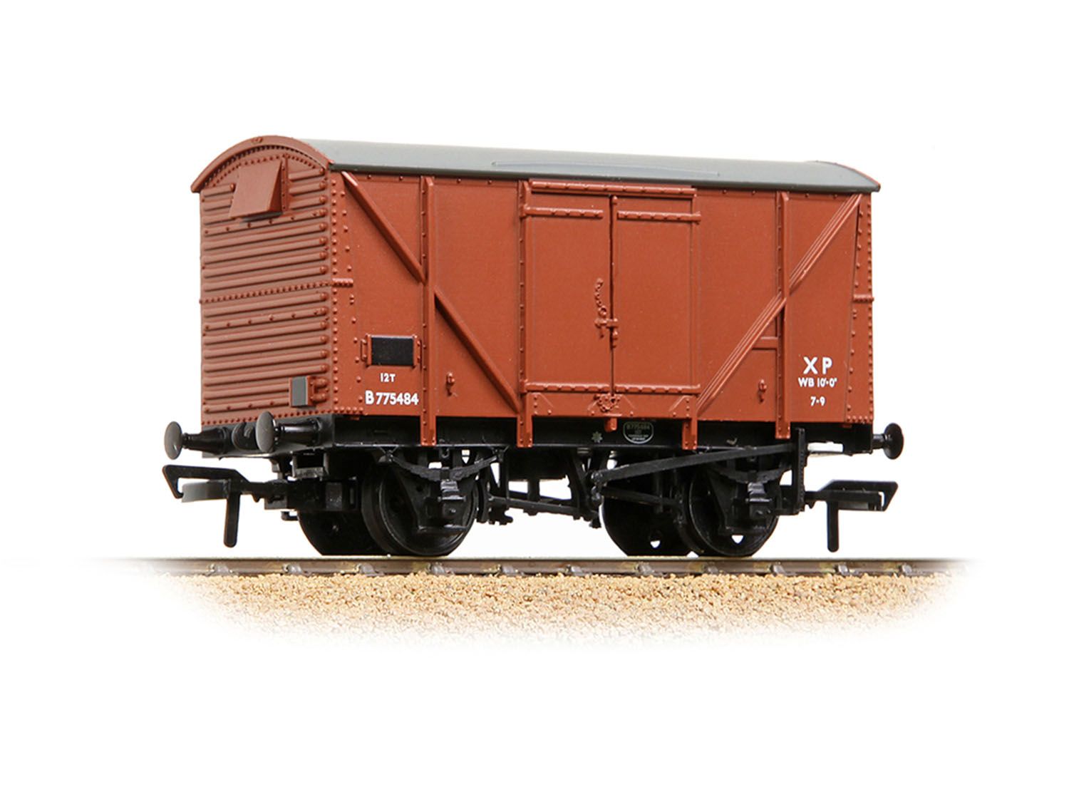 38-170E - Bachmann - OO - BR 12T Ventilated Van Plywood Sides BR Bauxite (Early)