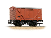 38-170E - Bachmann - OO - BR 12T Ventilated Van Plywood Sides BR Bauxite (Early)