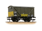 38-174 - Bachmann - OO - BR 12T Ventilated Van Plywood Sides BR Dept. Olive Green w/Chevrons