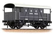 38-915 SE&CR 25T 'Dance Hall' Brake Van SE&CR Grey