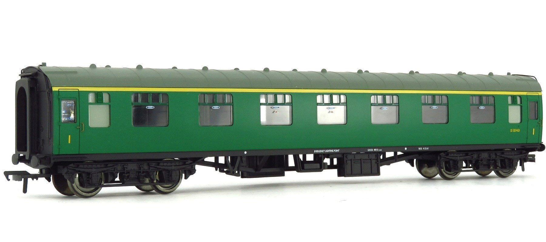39-153D - Bachmann - OO - BR MK1 FK Coach First Corridor Green ( SR )