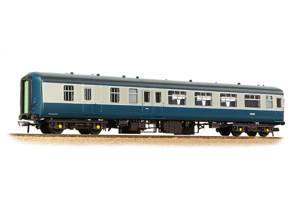 39-380B - Bachmann - BR Mk2A BSO Brake Second Open BR Blue & Grey