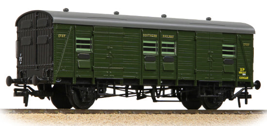 39-531 SR CCT 'Covcar' Covered Carriage Truck SR Maunsell Green