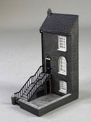 Low Relief 3 Story City House