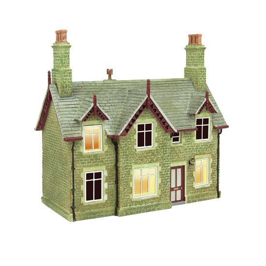 Bachmann 44-0082 Hampton Station with Lights