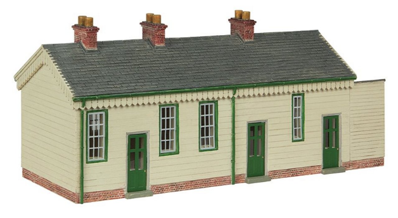S&DJR Wooden Station Building - Green and Cream