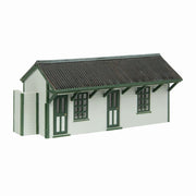 44-0192G - Bachmann - Light Railway Station Building - Green