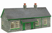 44-0194G Narrow Gauge (OO9) Station Cottages Green