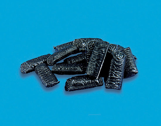 5066 - PECO Modelscene Sacks of Coal (24)