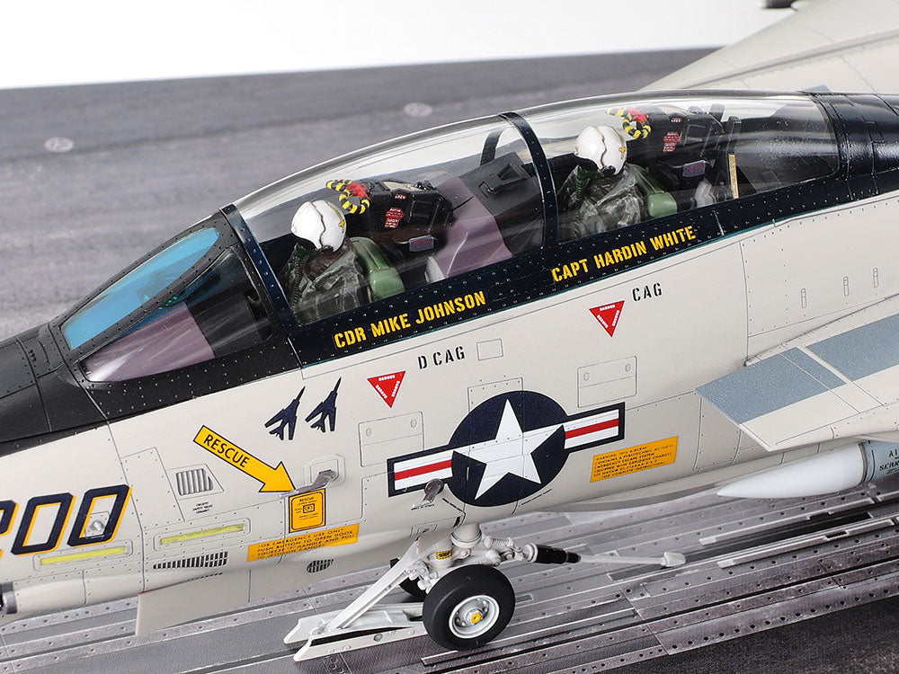 61122 - Tamiya - 1/48 Grumman F-14A Tomcat (Late Model) Carrier Launch Set