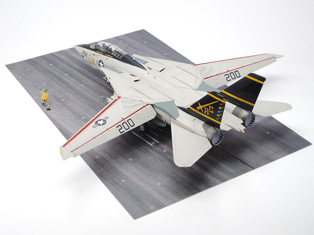 61122 - Tamiya - 1/48 Grumman F-14A Tomcat (Late Model) Carrier Launch Set