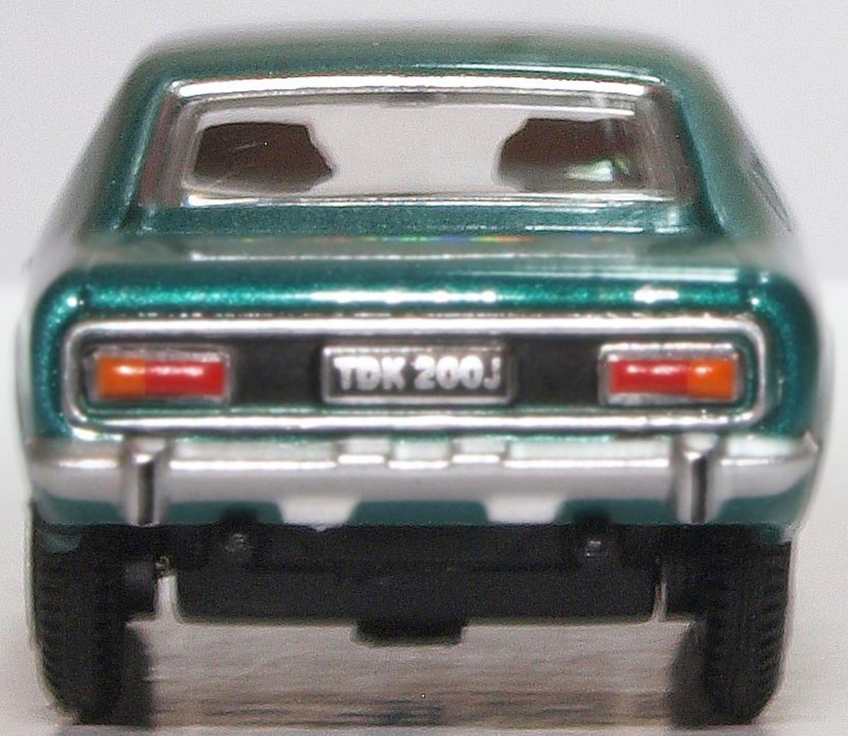 76CP003 - Oxford Diecast - Aquatic Jade Ford Capri Mk1