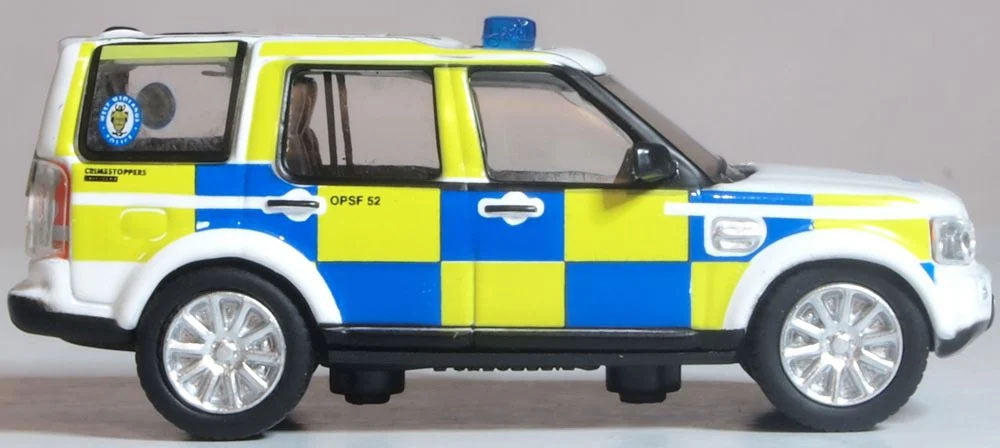 76DIS006 - Oxford Diecast - West Midlands Police Land Rover Discovery 4