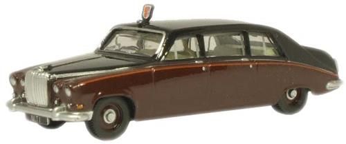 76DS004 - Oxford Diecast - Claret/Black (Queen Mum) DS420