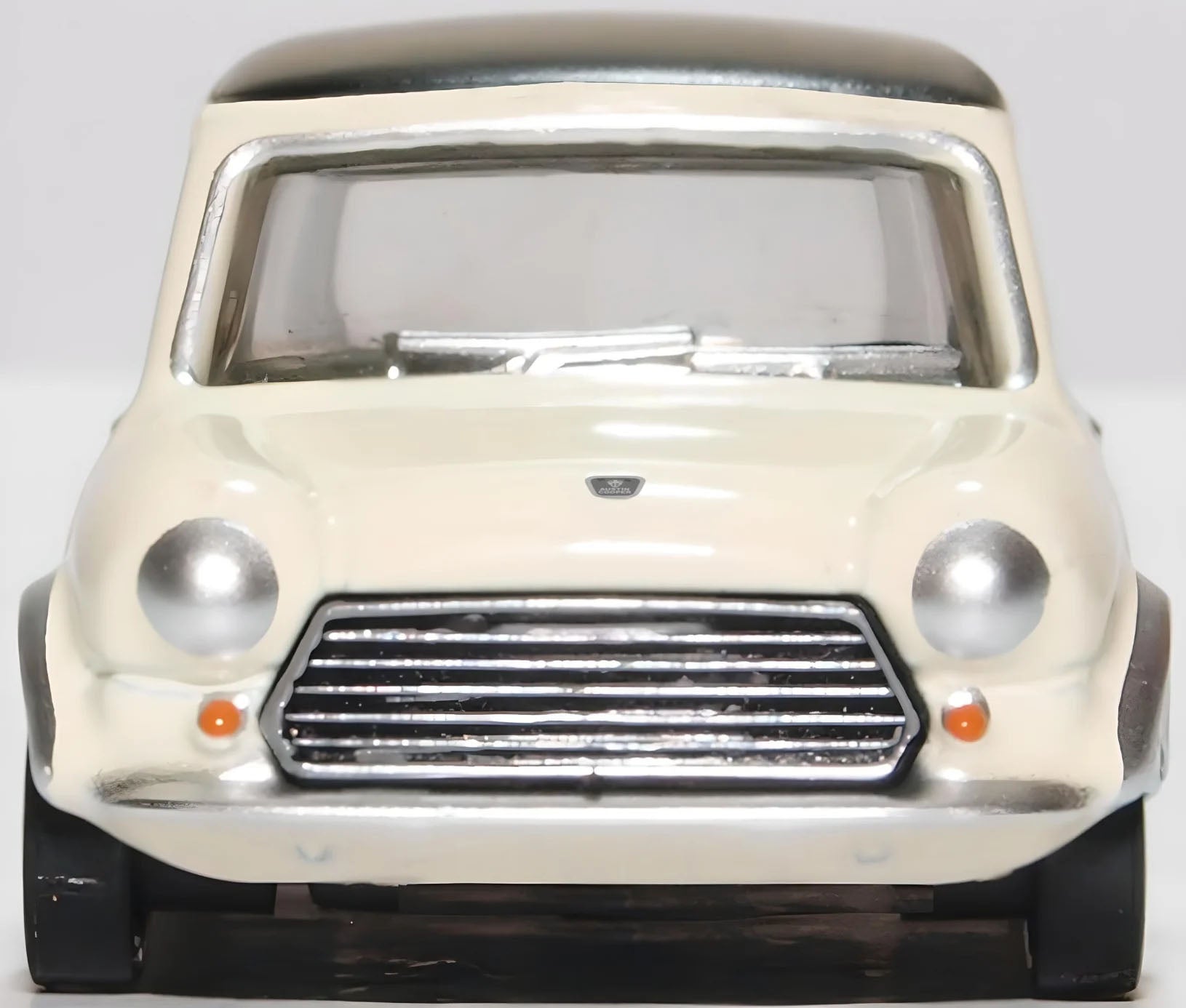 76MCS004 - Oxford Diecast - Mini Cooper S MkII Snowberry White/Black