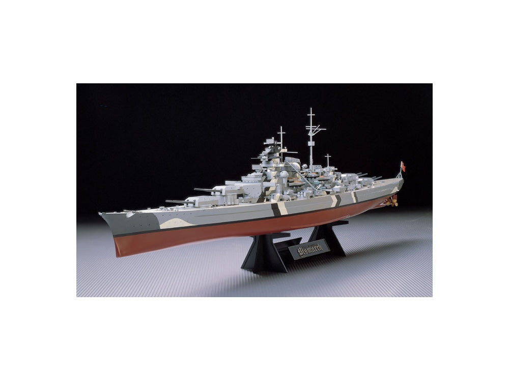 78013 - Tamiya - German Battleship Bismarck with Stand