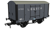 979001 - Rapido - OO - LB&SCR Dia.8 Van - LB&SCR No.3758