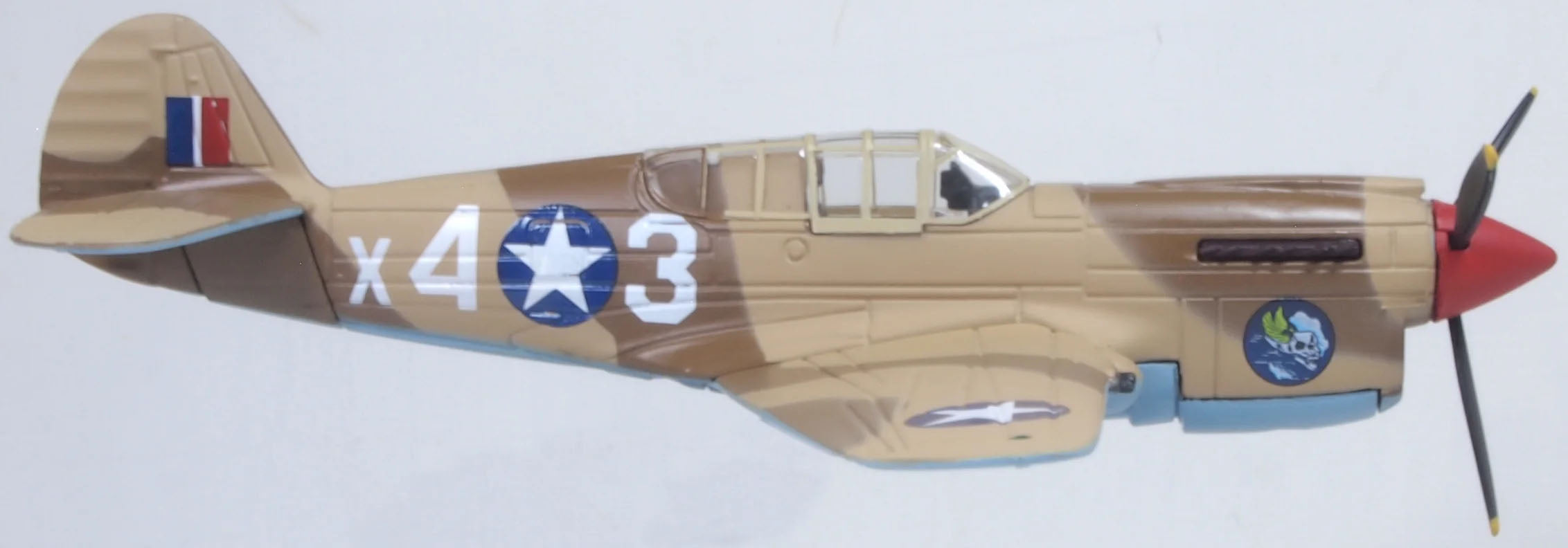 AC127 - Oxford Diecast - 1943 Curtiss P40-F Warhawk X43 - Miss Memphis - N.Africa