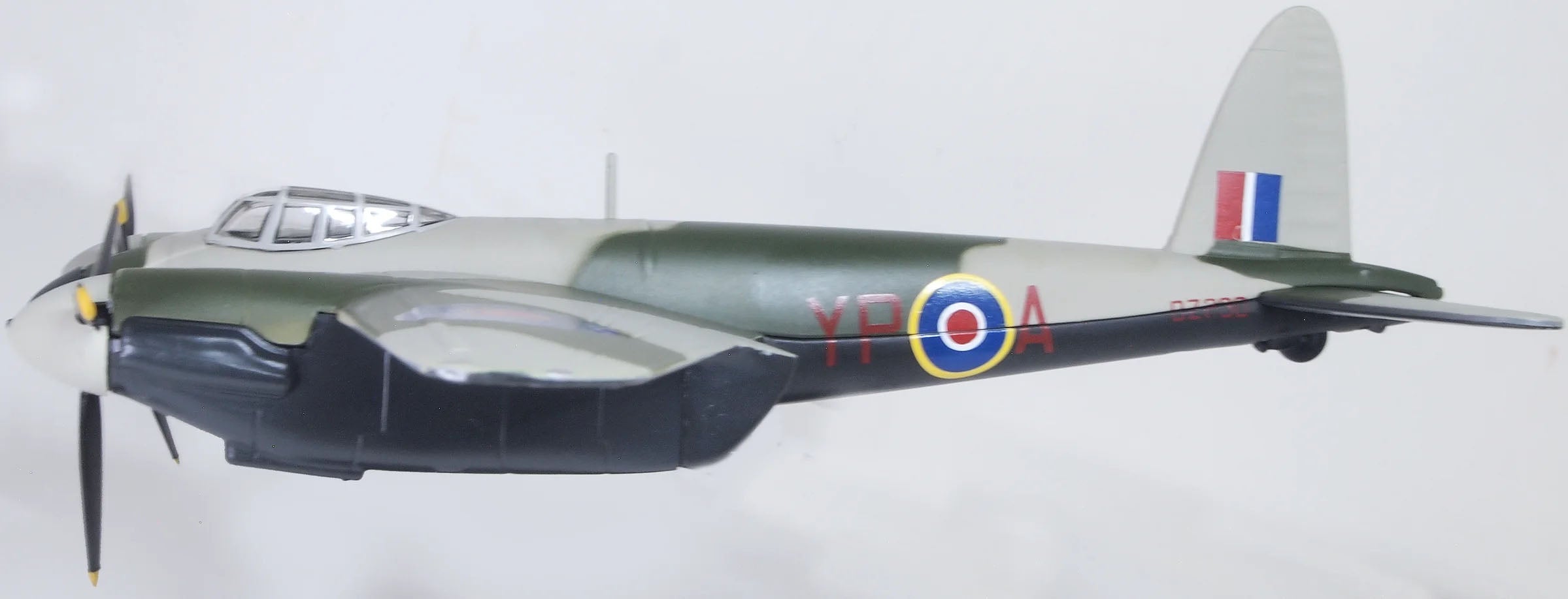 AC128 - Oxford Diecast - 1943 D H Mosquito NF MkII P.G.Wykeham-Barnes. RAF No.23 Sqn. Malta