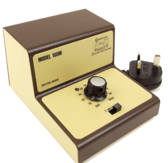 Gaugemaster GMC-100MO Single Track Cased Controller for O Gauge