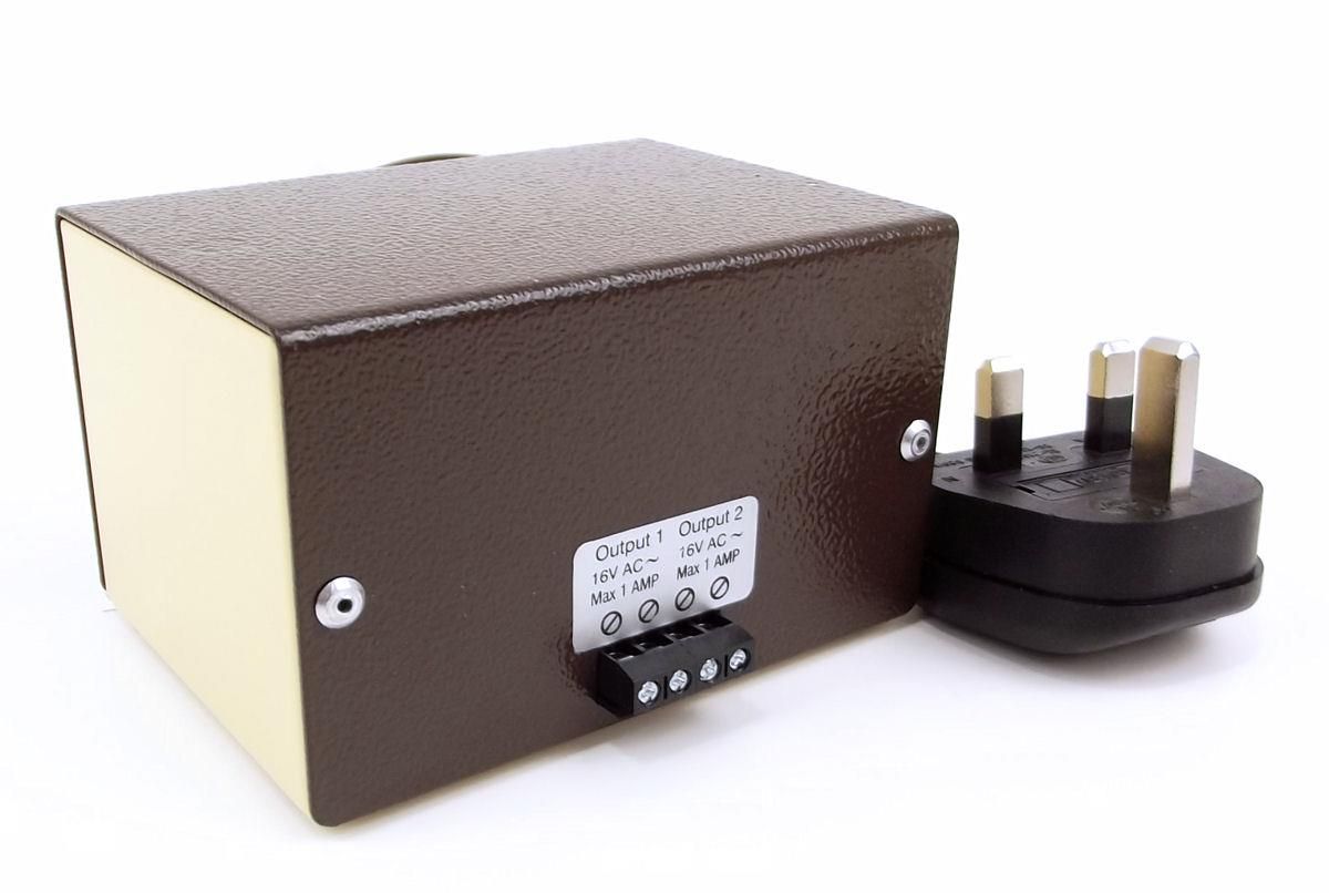 GMC-M1 - Gaugemaster - 16v AC Cased Transformer