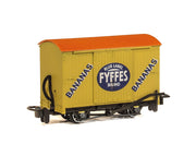 GR902 - PECO Great Little Trains - OO-9 - L&B Box Van, Fyffes Bananas