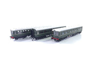HN1450 - Heljan - Class 104 3 Car DMU - Early Green