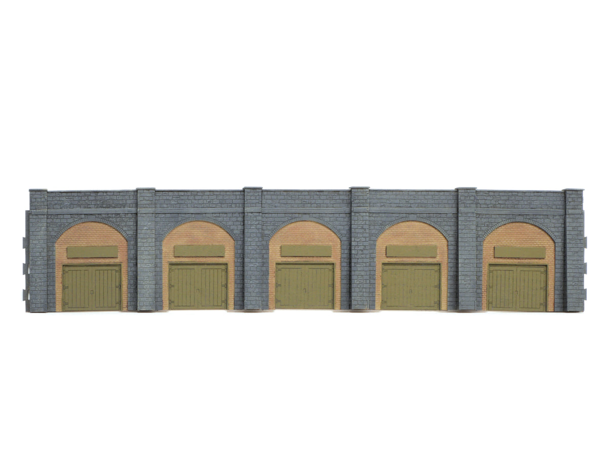LK12170 - PECO - TT:120 - Kit Retaining Wall with Lockup/business below, Brick and Stone 304mm/12in