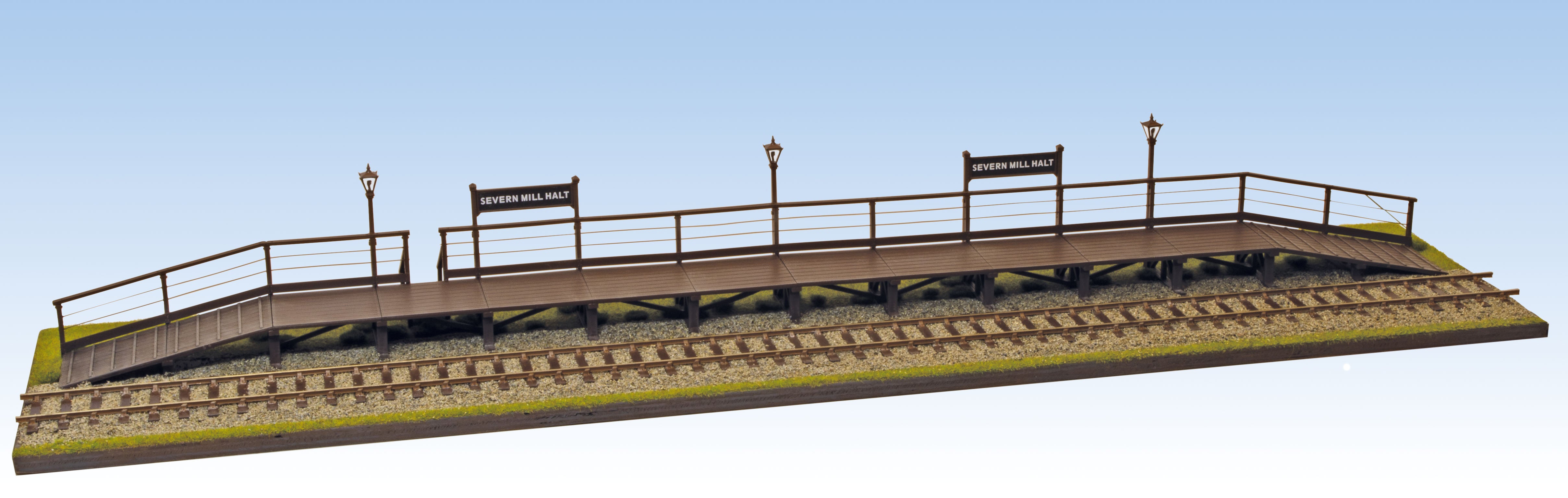 LK708 - PECO Lineside - O - Wooden Platform Halt