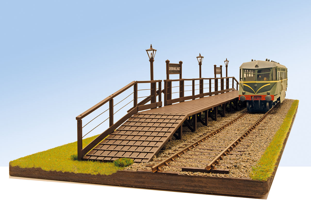 LK708 - PECO Lineside - O - Wooden Platform Halt