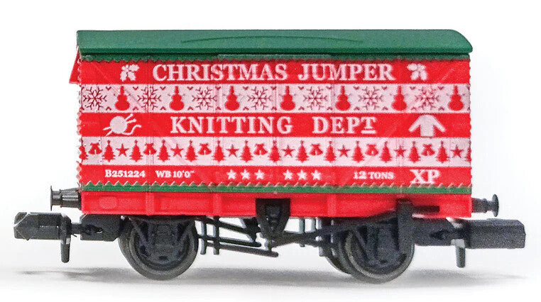 NR2011XM - PECO Quality Line - N - Christmas Wagon 2024 Edition