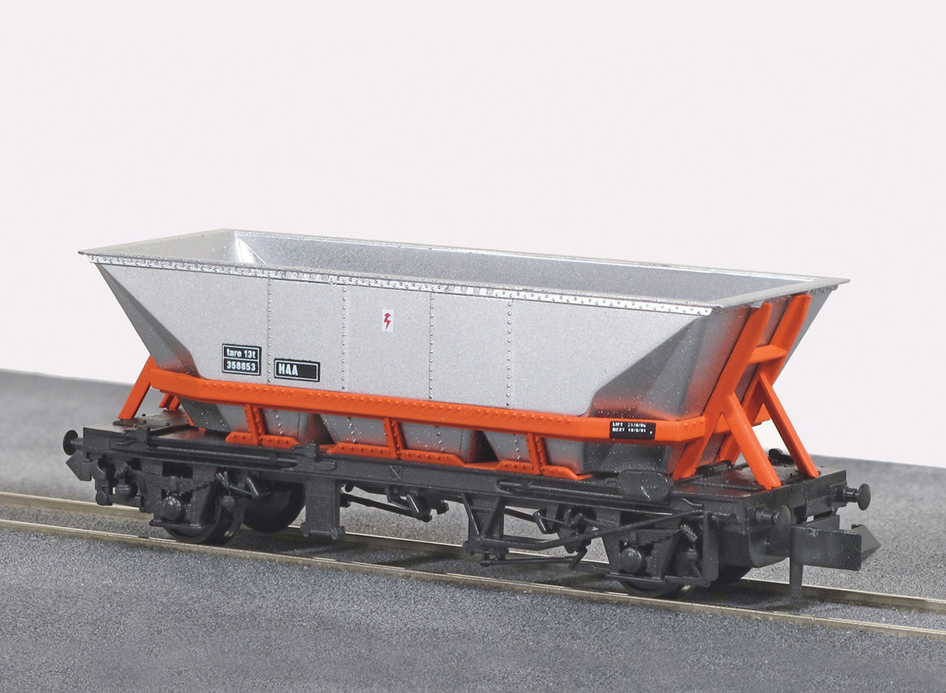 HAA Hopper, BR Railfreight Red Cradle