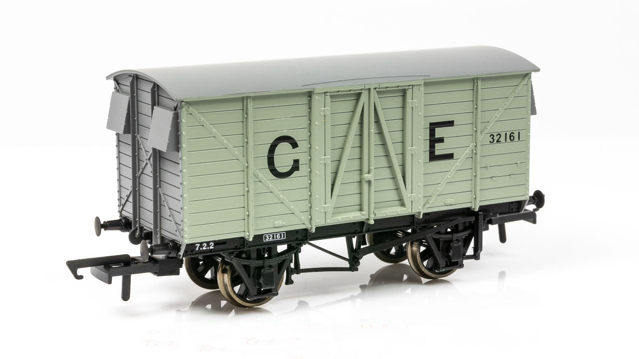 OR76GEGV001 - Oxford Rail - OO - Great Eastern GER 10T Covered Van No 32161 (Revision 2)