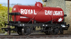 SPECIAL EXCLUSIVE DEAL OR76TK2010 12T Tank Wagon - Royal Daylight No.745