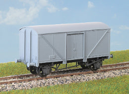 PC53 - BR 12 Ton Insulated Fish Van